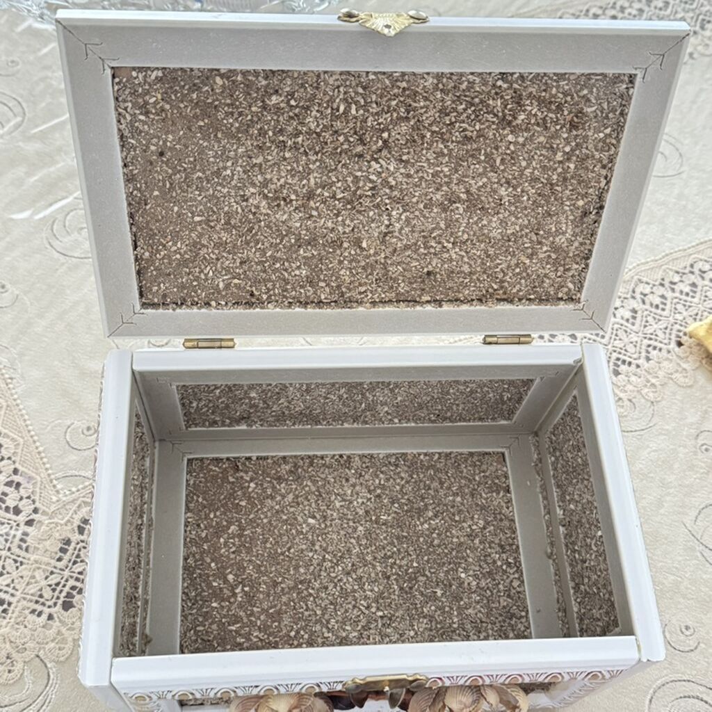 Əl işi dəniz temalı bəzəkli taxta sandıq/mücrü - Material: ağ rəngdə — Pul qutusunun və şkatulyalar, Bakı (4)