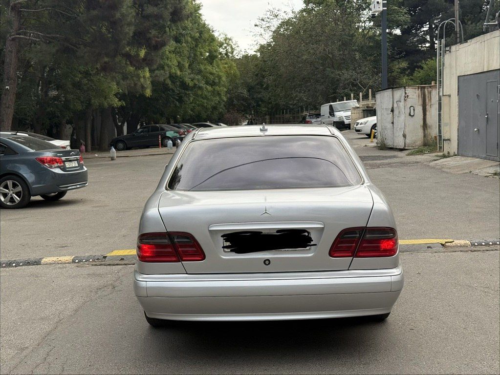 Mercedes E 220, 2.2 L, 2000 il, 346 484 km — Avtomobillər, Bakı (9)