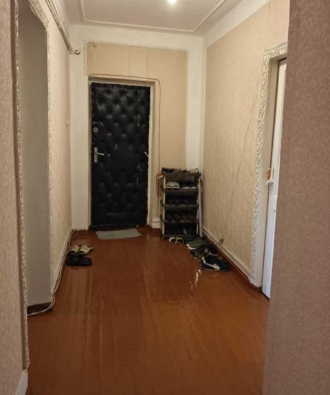 Satılır 3 otaqlı köhnə tikili 65 m² — Bakı