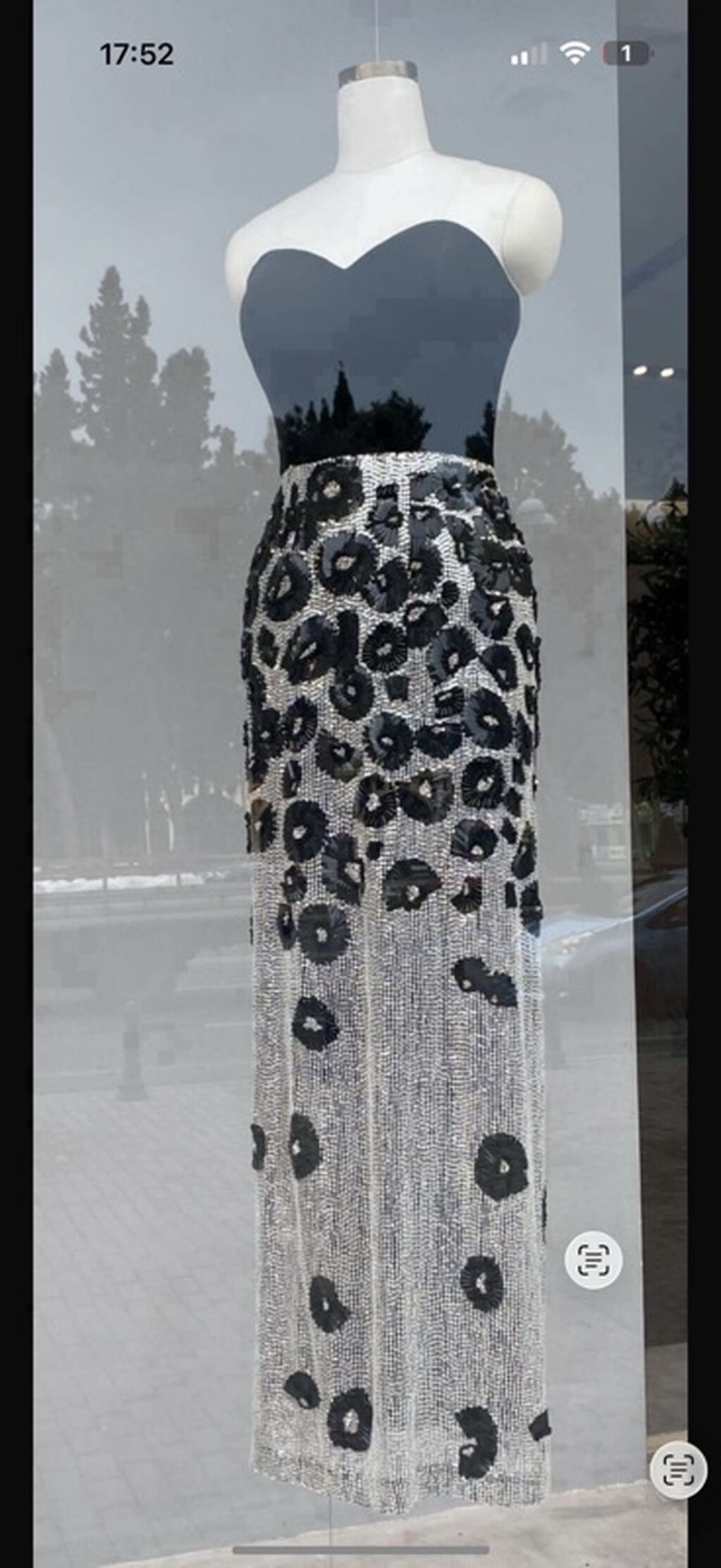 Sophie Couture – Flowery Hand Beaded Velvet Corset Dress - Model — Axşam paltarları, Bakı (3)