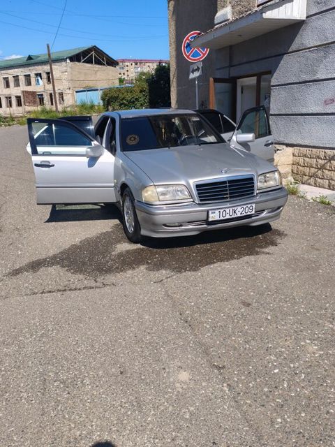 Mercedes C 230, 2.3 L, 1997 il, 430 000 km — Zərdab