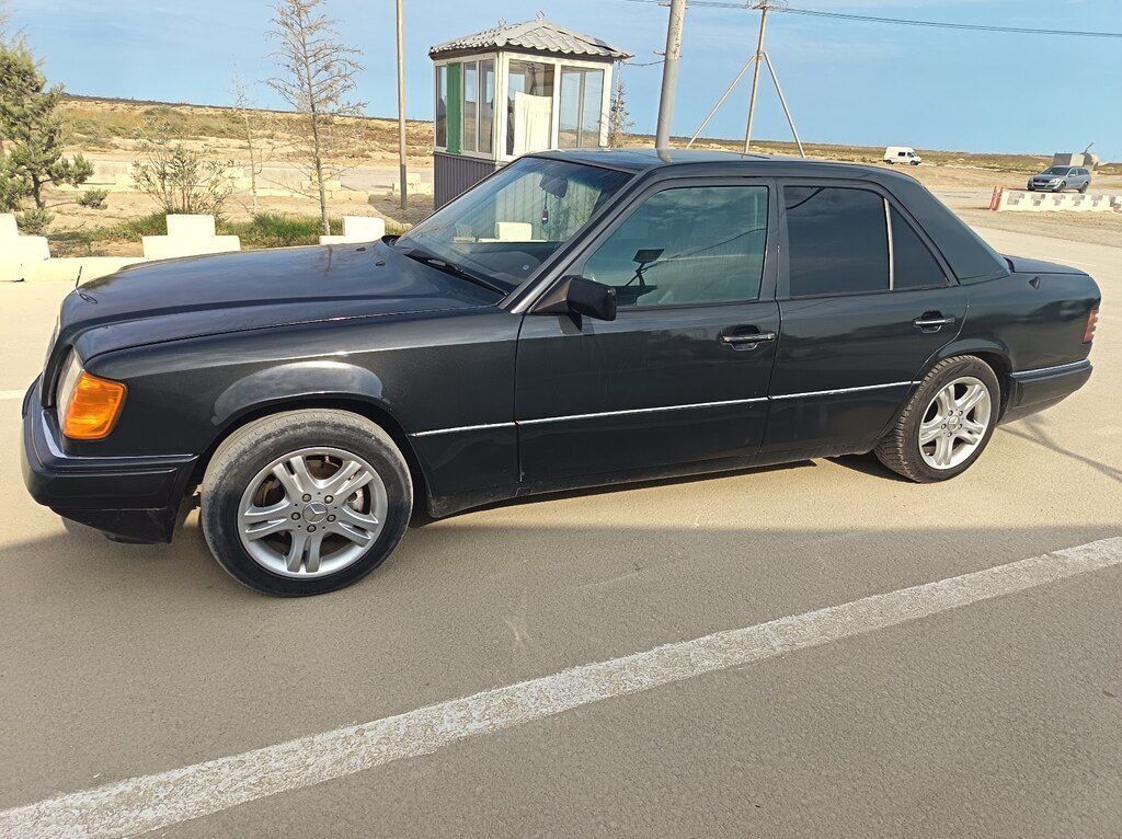 Mercedes E 220, 2.2 L, 1994 il, 449 000 km 10-MV-250 — Avtomobillər, Bakı (2)