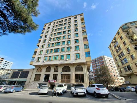 4 otaqlı, Yeni tikili, 148 kv. m — Bakı