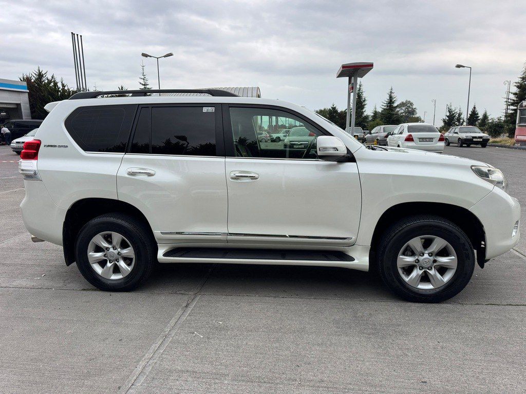 Toyota Land Cruiser Prado, 2.7 L, 2012 il, 182 000 km — Avtomobillər, Qəbələ (9)
