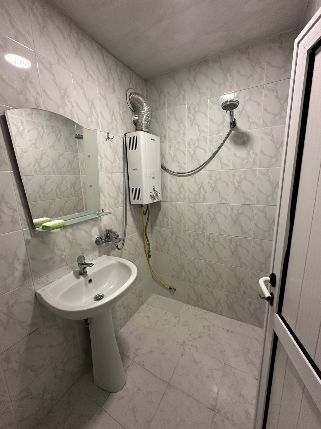 İcarəyə verilir 3 otaqlı köhnə tikili 50 m² — Mənzil, Bakı (8)