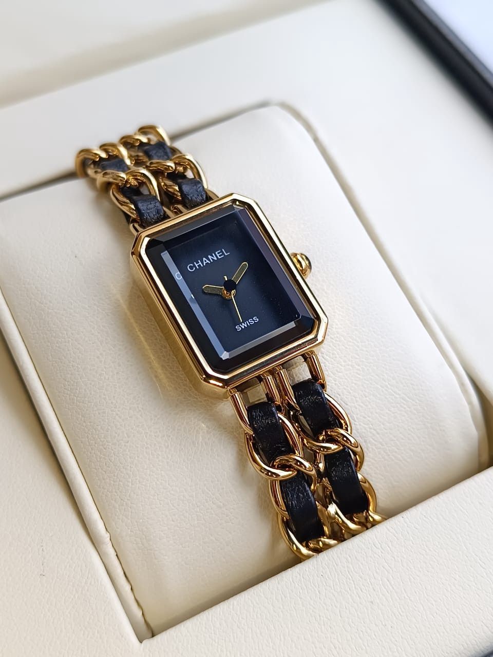 Qadın qol saatı WS 5082 Gold Black — Mallar, Bakı