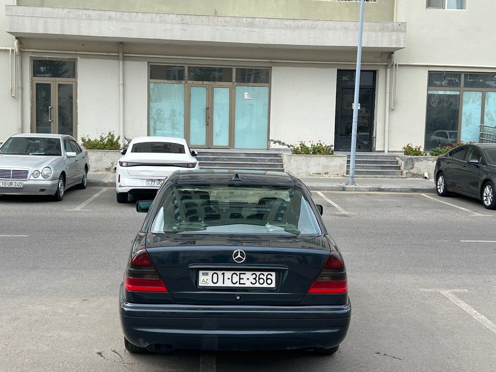 Mercedes C 200, 2.0 L, 1997 il, 558 545 km 01-CE-366 — Avtomobillər, Bakı (11)