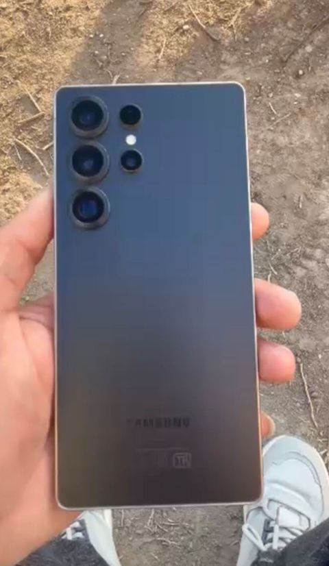 Samsung Galaxy S25 Ultra, 256 GB, rəng - Qara, Zəmanət, Barmaq izi, İki sim kartlı — Bakı