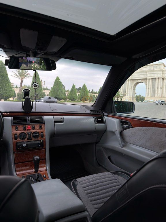 Mercedes E 240, 2.4 L, 1998 il, 470 000 km 90-EG-508 — Avtomobillər, Gəncə (9)