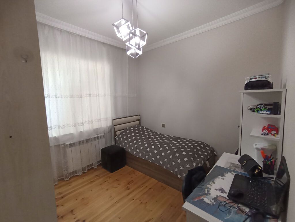 Qaraçuxurda, Lukoil-ə yaxın 10 otaqlı, 2 sot, çıxarışlı həyət evi — Ev, villa, Bakı (9)