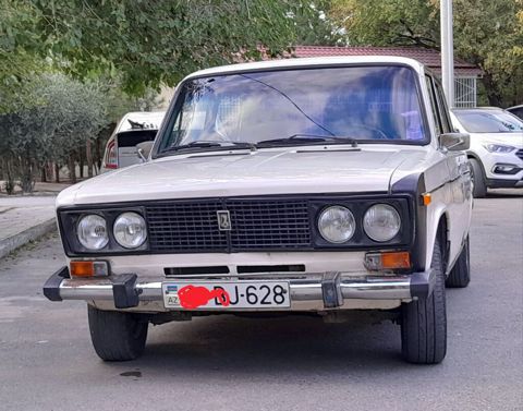 VAZ (Lada) 2106: 1.3 l 1984 il 100000 km Sedan — Salyan