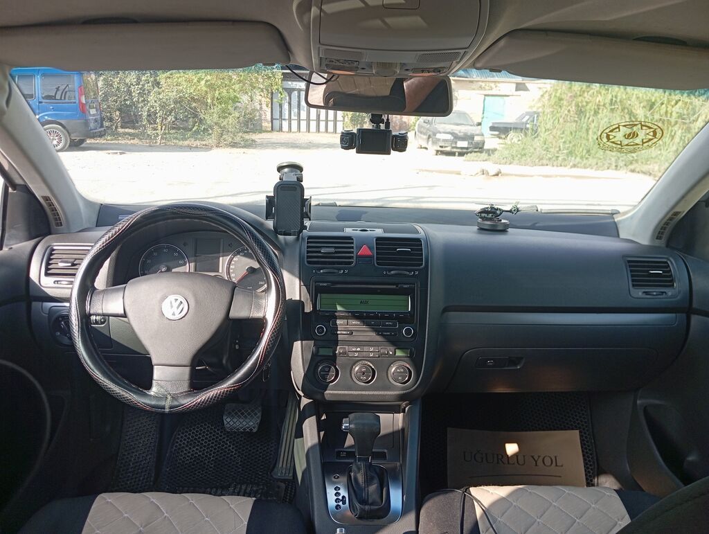 Volkswagen Jetta: 1.6 l 2008 il Sedan — Avtomobillər, Digah (6)