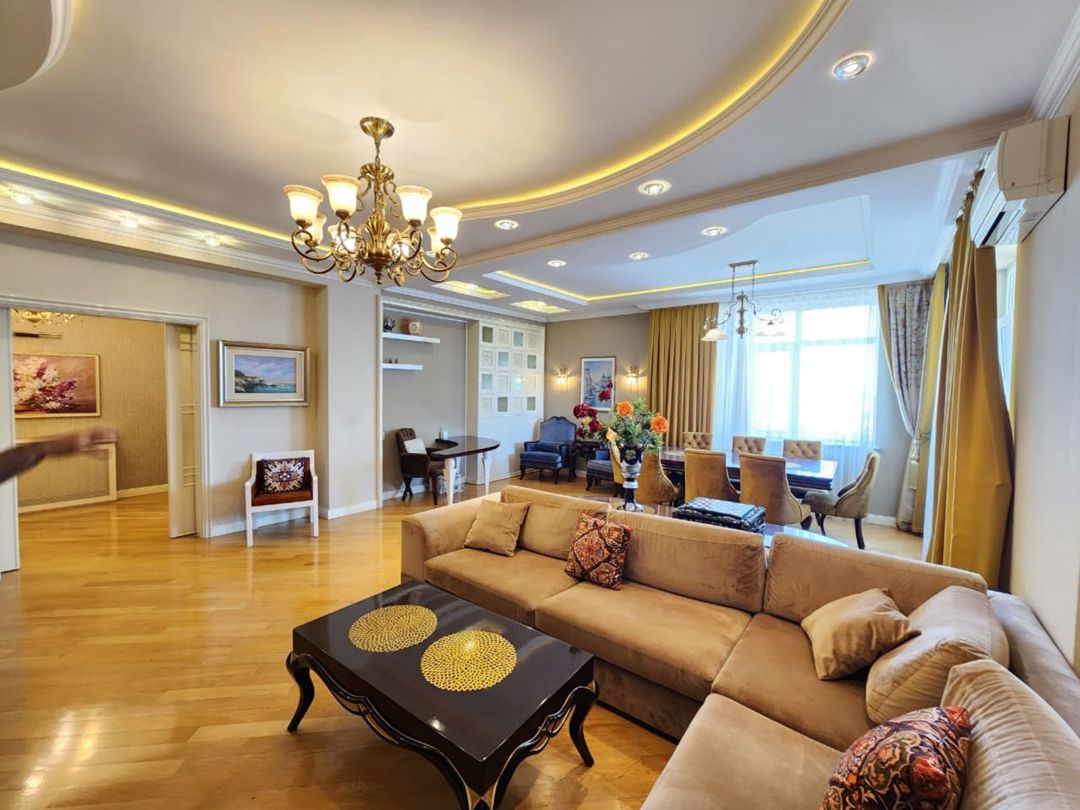 İcarəyə verilir 3 otaqlı yeni tikili 190 m² — Mənzil, Bakı (4)
