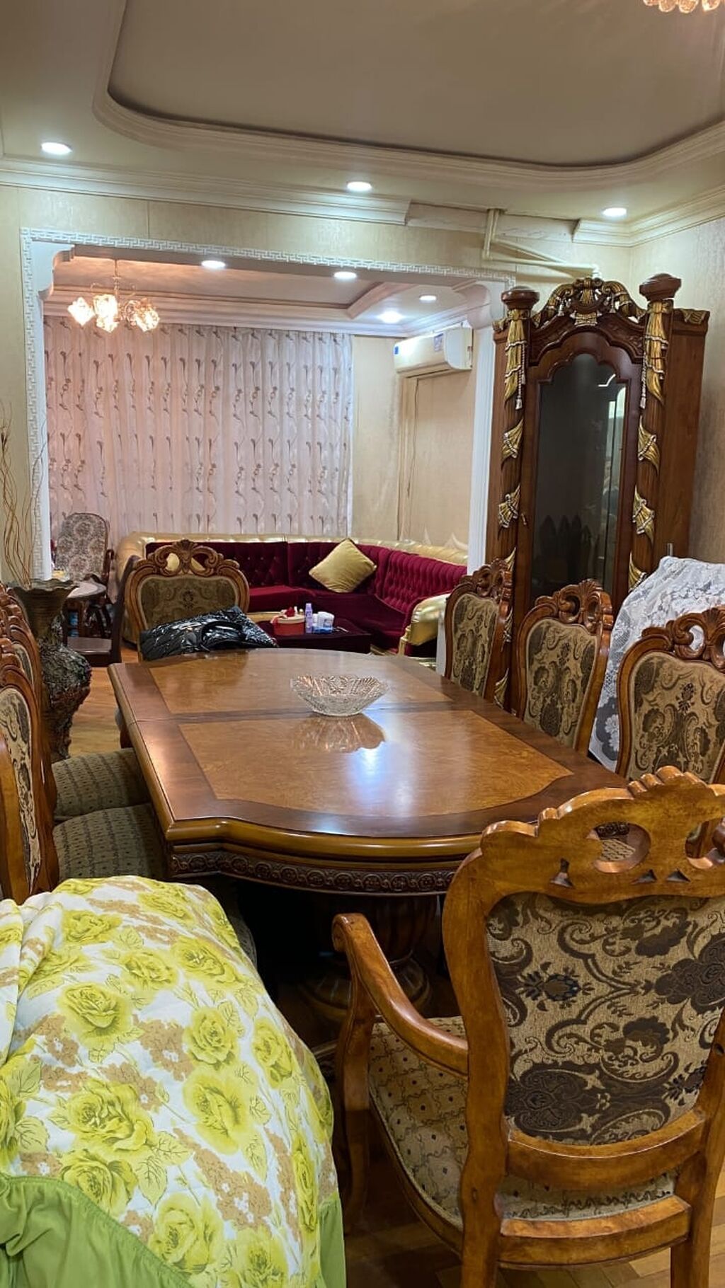Malaziya masa Desti. 400azn. 8 stulla. ideal veziyyetde masa açılır — Masalar və stullar, Mehdiabad