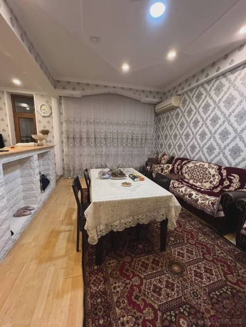 Satılır 3 otaqlı Mənzil Köhnə tikili 106 m² Bakı, Nəsimi r., Memar Əcəmi m — Caspian — Пәтер
