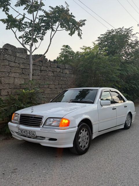 Mercedes C 230, 2.3 L, 1997 il, 385 000 km — Bakı