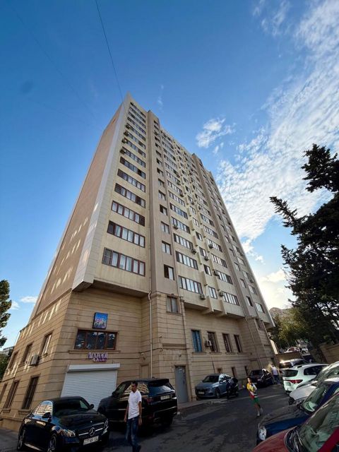 İcarəyə verilir 2 otaqlı köhnə tikili 72 m² — Bakı