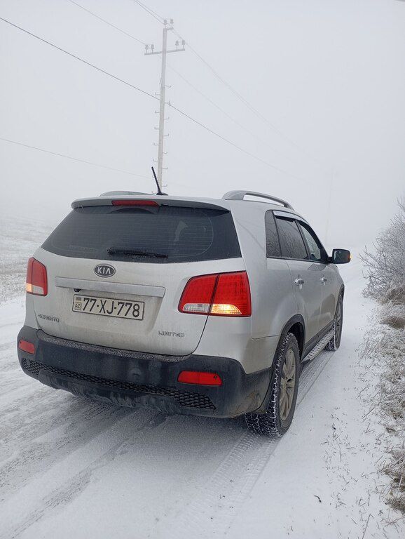 Kia Sorento, 2.0 L, 2010 il, 285 000 km 77-XJ-778 — Avtomobillər, Bakı (5)