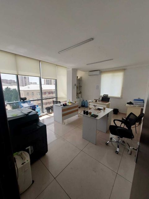 İcarəyə verilir 1 otaqlı ofis 25 m² — Bakı
