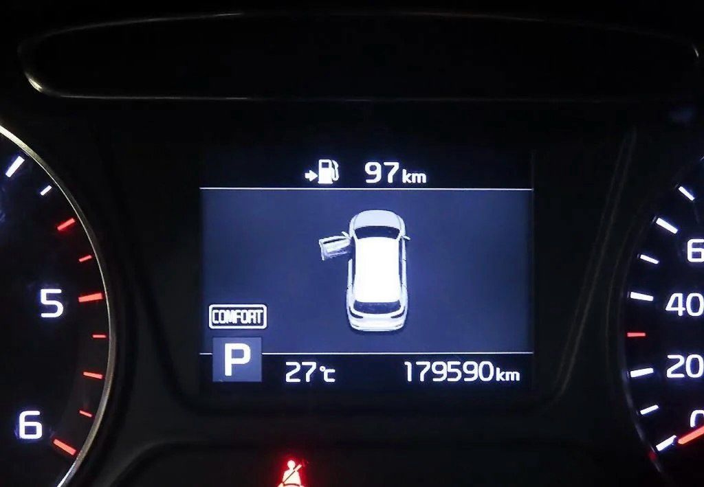 Kia Sorento, 2.0 L, 2017 il, 179 590 km — Avtomobillər (11)