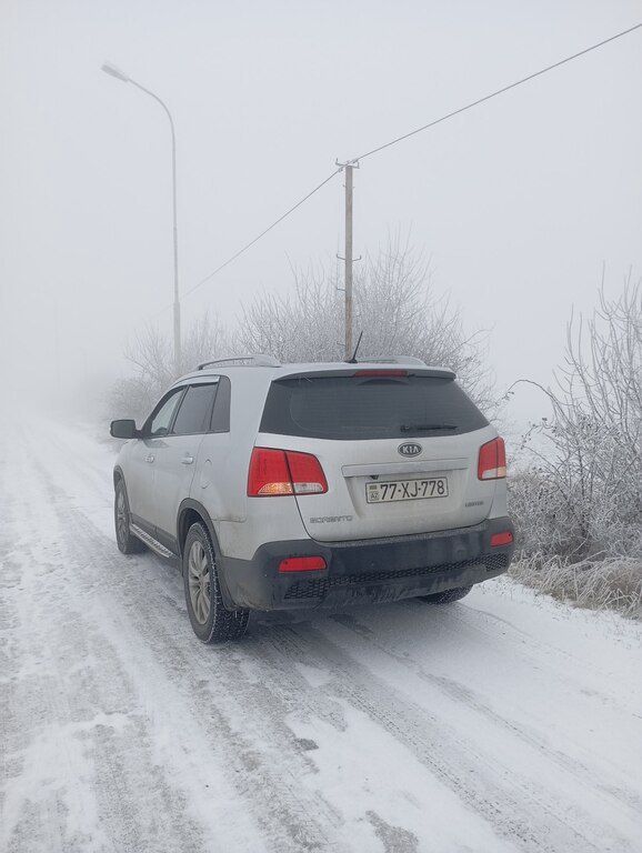 Kia Sorento, 2.0 L, 2010 il, 285 000 km 77-XJ-778 — Avtomobillər, Bakı (6)