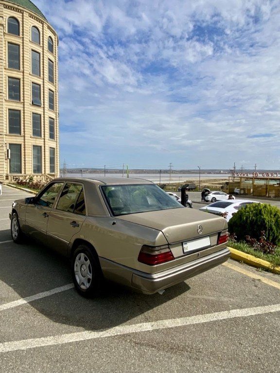 Mercedes 230 E, 2.3 L, 1989 il, 520 000 km — Avtomobillər, Bakı (7)