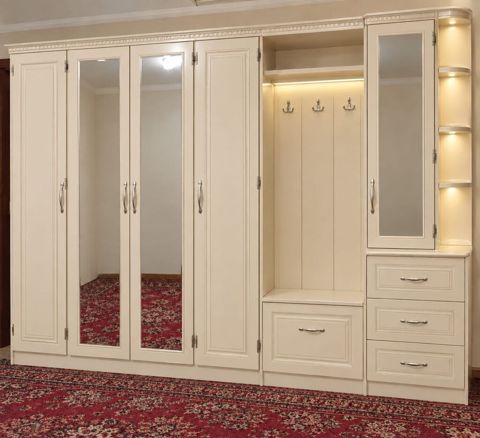 *Membran Dəhliz dolabı satılır 550₼. Ölçü 4m. Hündürlüyü 2.50. Ünvan — Bakı