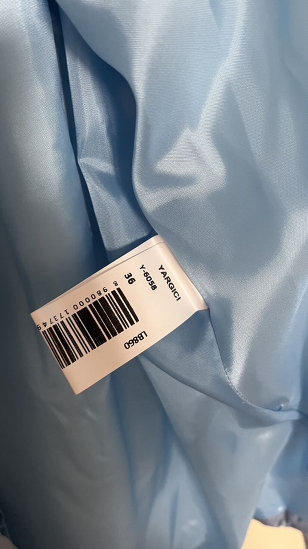 Yargıcı Outerwear qadın paltosu - Rəng: boz-mavi (soyuq ton) - Model — Palto, Digah (4)