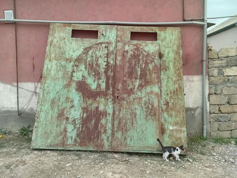 Darvaza 250 azn Unvan Musviq pasi curuyu yoxdu ölçü Eni 2. 30. Hun — Digah