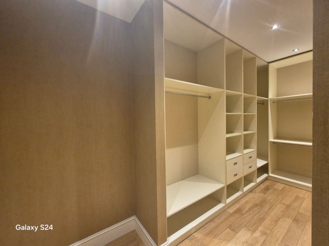 Satılır 4 otaqlı yeni tikili 200 m² — Mənzil, Bakı (10)