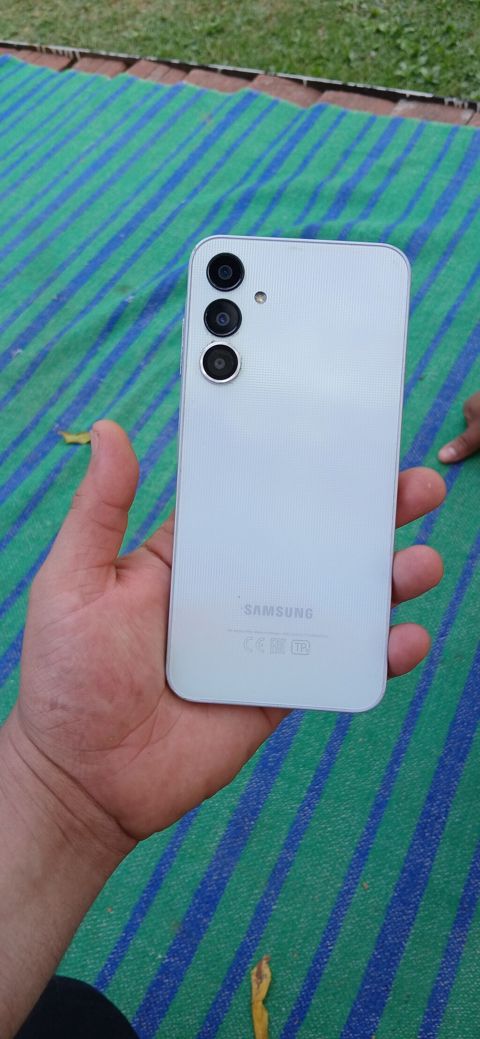 Samsung Galaxy A25, 128 GB, rəng - Ağ — Xırdalan