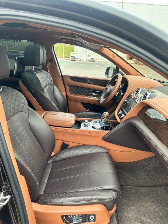 Bentley Bentayga, 6.0 L, 2016 il, 99 628 km 77-TO-277 — Avtomobillər, Bakı (5)