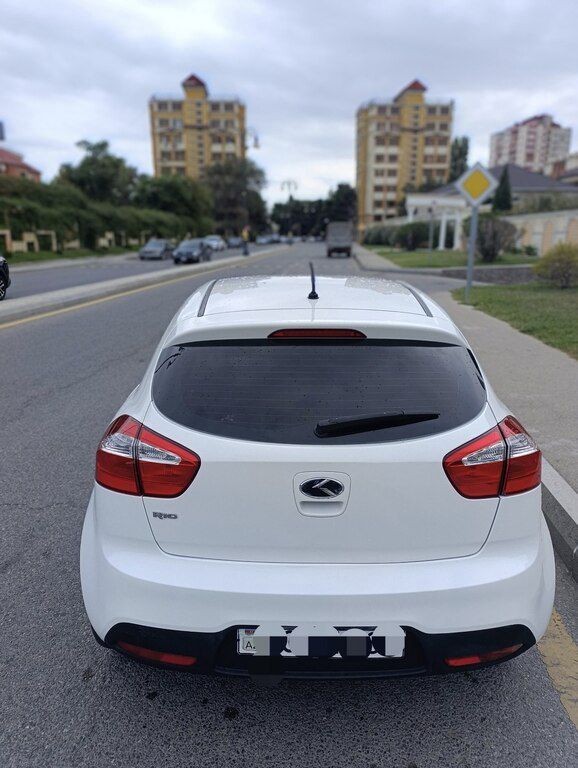 Kia Rio, 1.6 L, 2013 il, 280 000 km — Avtomobillər, Bakı (5)