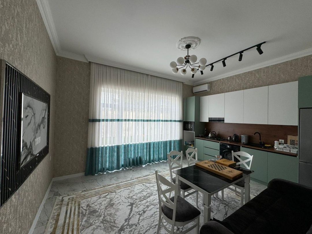 Satılır 3 otaqlı həyət evi/bağ evi 200 m² — Ev, villa, Bakı (9)
