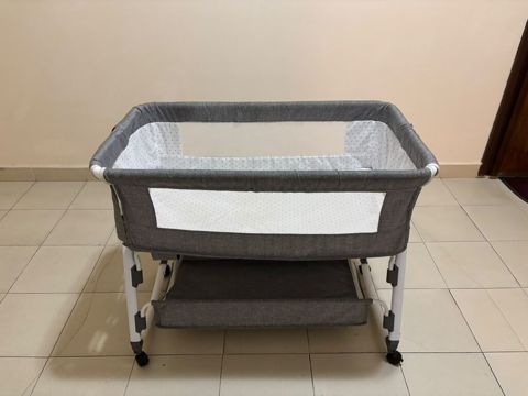 Irada Nenni satilir Qiymet 49 man Ölçüsü: 55sm x 95sm Ünvan — Qobu
