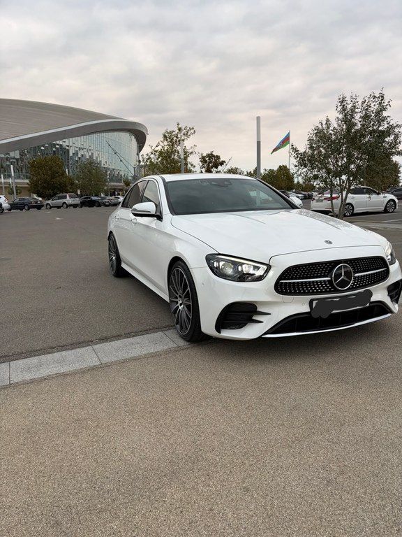 Mercedes E 220 d 4MATIC, 2.0 L, 2020 il, 118 000 km — Avtomobillər, Bakı (5)