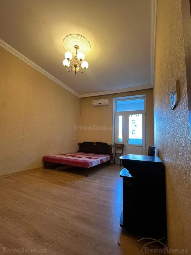 Satılır 1 otaqlı Mənzil Köhnə tikili 45 m² Bakı, Nizami r., Koroğlu m — Mənzil, Bakı (3)