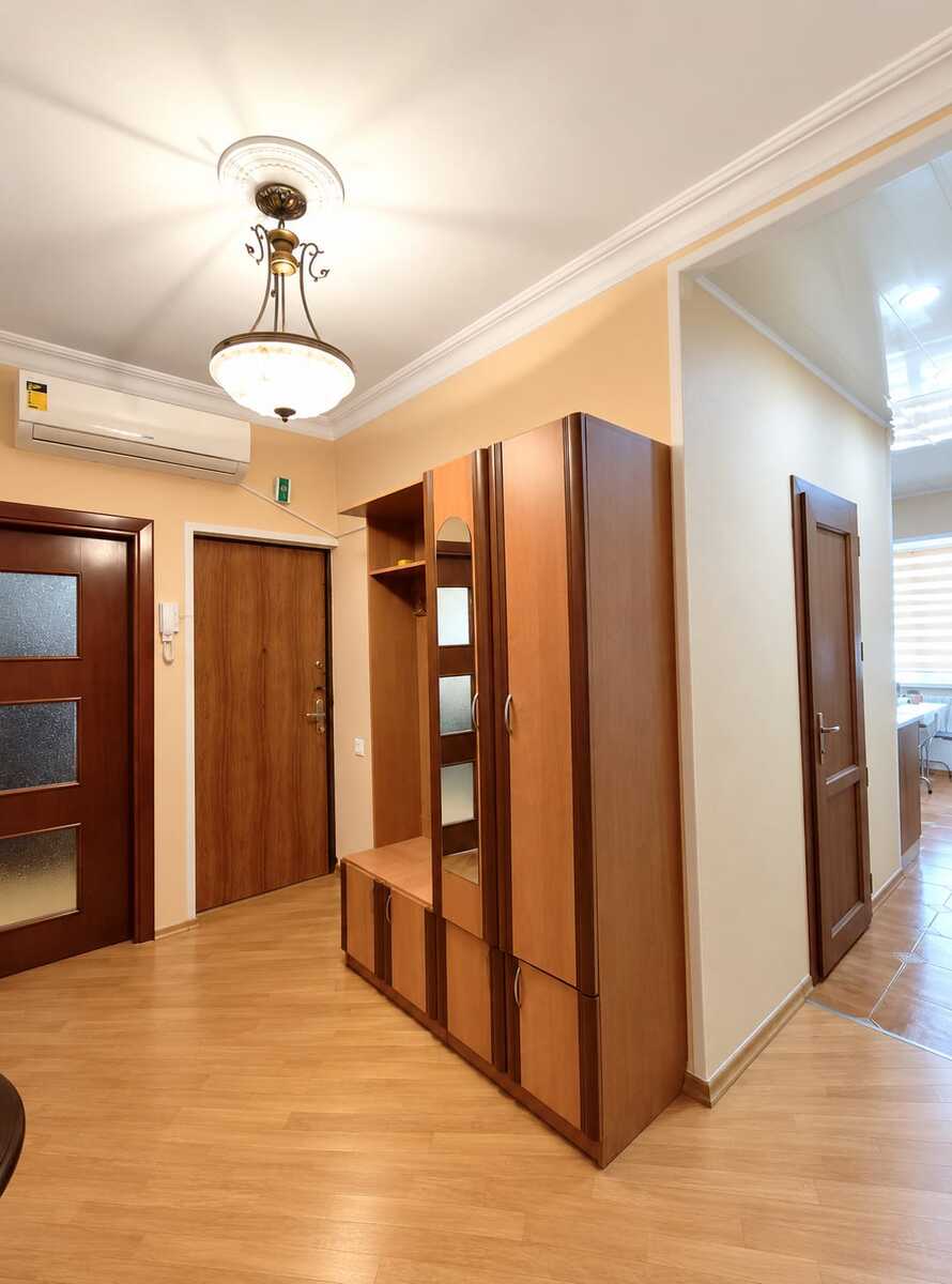 Satılır 4 otaqlı köhnə tikili 110 m² — Mənzil, Bakı (3)