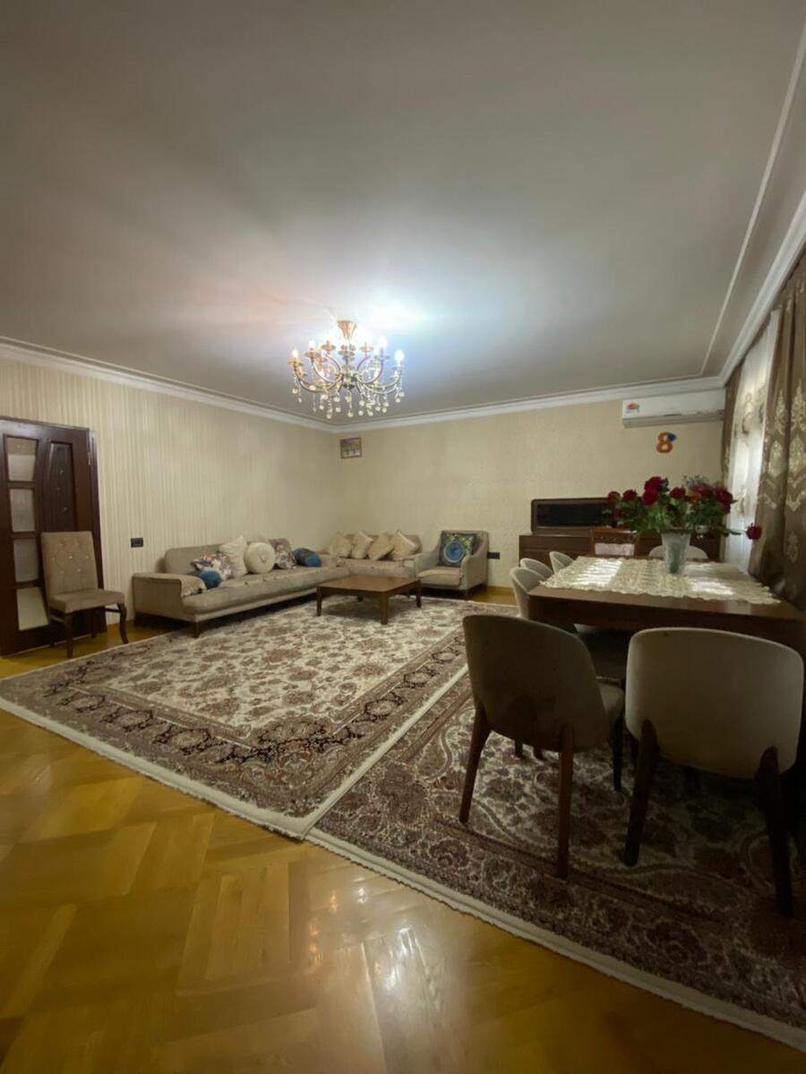 Satılır 4 otaqlı köhnə tikili 120 m² — Mənzil, Bakı (2)
