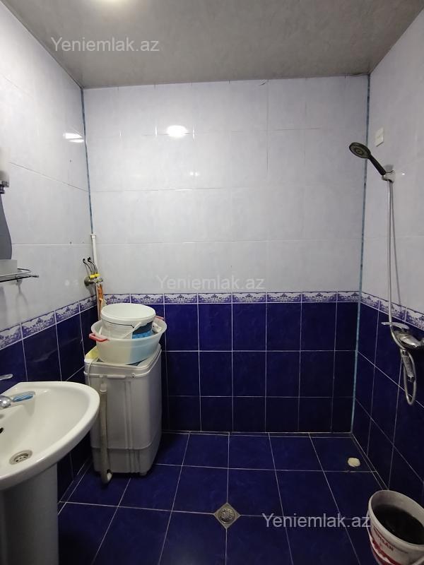 Satılır 3 otaqlı Bina evi menzil (Köhnə tikili), 70 m², 10-cu mikrorayon — Mənzil, Sumqayıt (9)