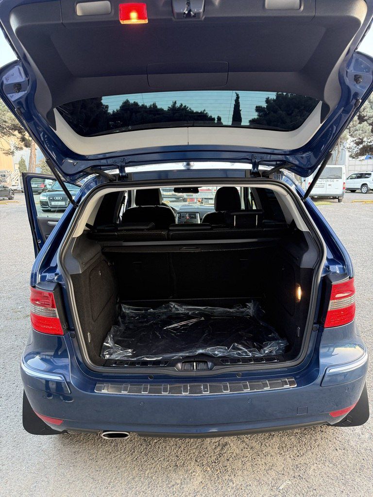 Mercedes B 170, 1.7 L, 2011 il, 83 000 km 77-EU-950 — Avtomobillər, Bakı (4)