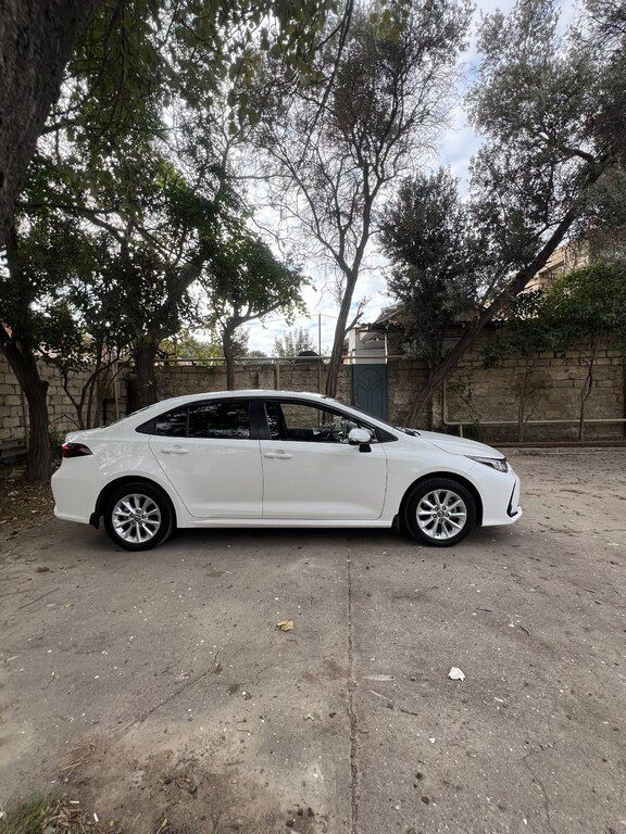 Toyota Corolla, 1.8 L, 0.85 kWh, 2023 il, 48 900 km — Avtomobillər, Bakı (3)