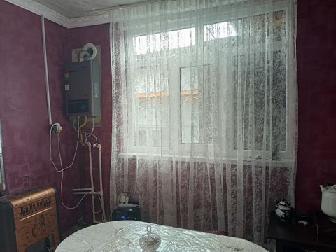 Sebail rayonu şixov kiraye ev 1 otaq 1 quxna internet var sanuzel — Bakı