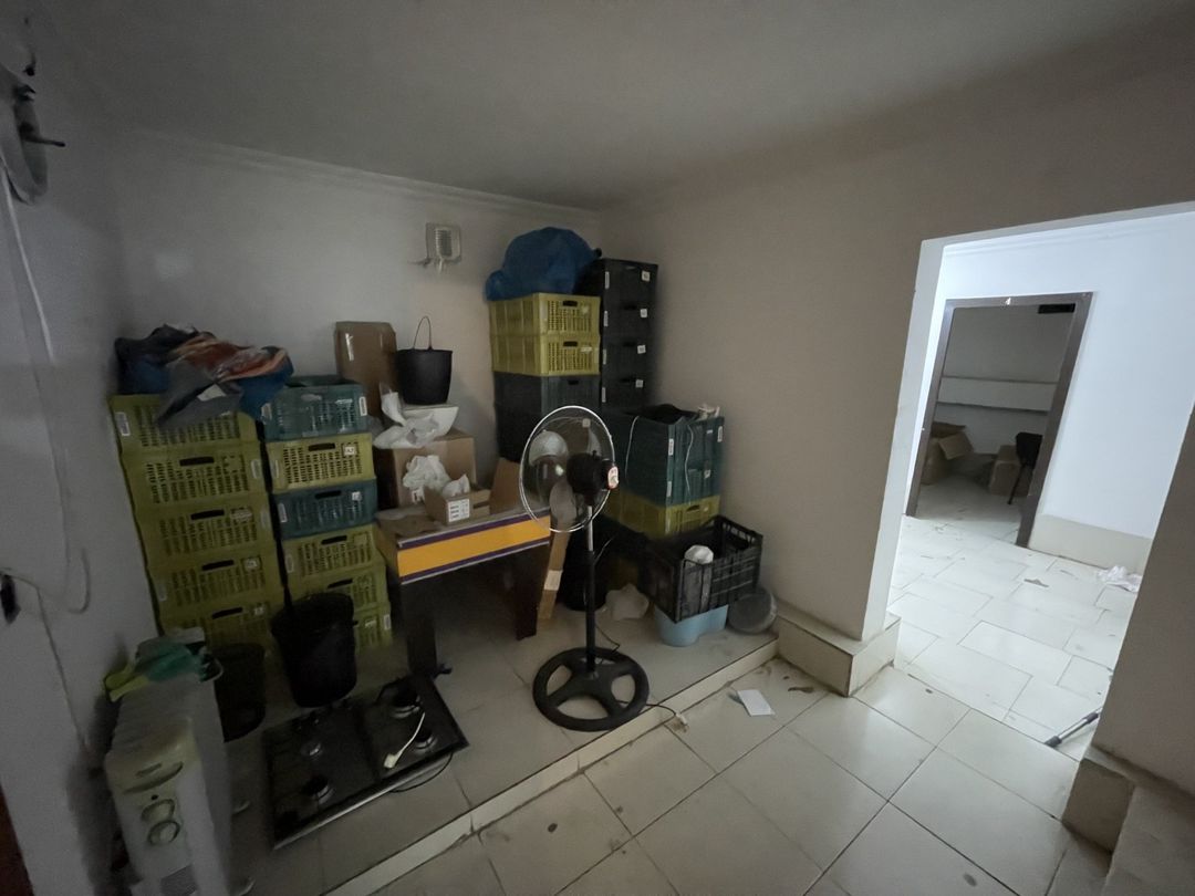 Satılır obyekt 147 m² — Əmlak, Bakı (12)
