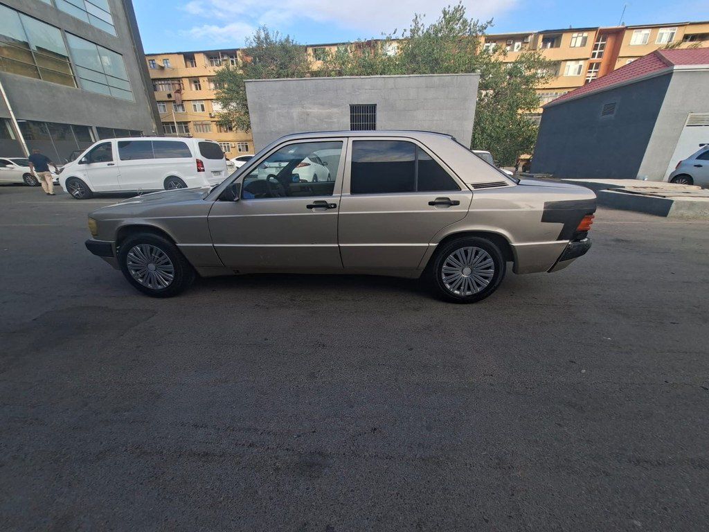 Mercedes 190, 1.8 L, 1990 il, 385 648 km — Avtomobillər, Bakı (6)