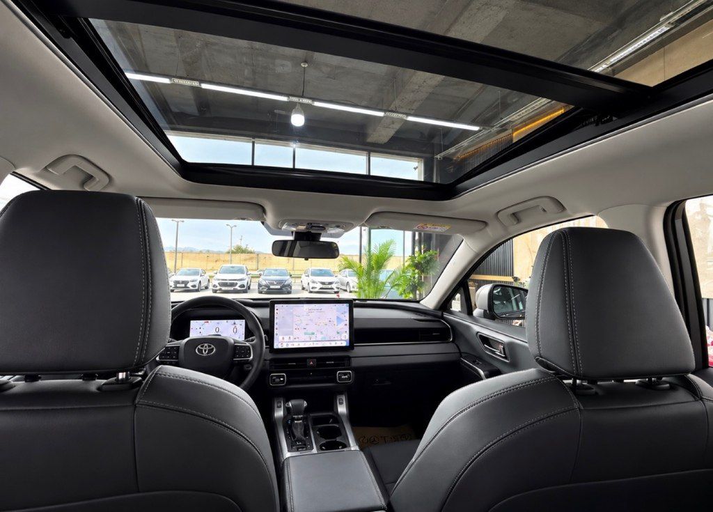 Toyota RAV4, 2.5 L, 1.6 kWh, 2026 il, yeni — Avtomobillər, Bakı (8)