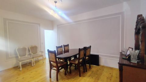 Satılır 4 otaqlı həyət evi/bağ evi 150 m² — Bakı