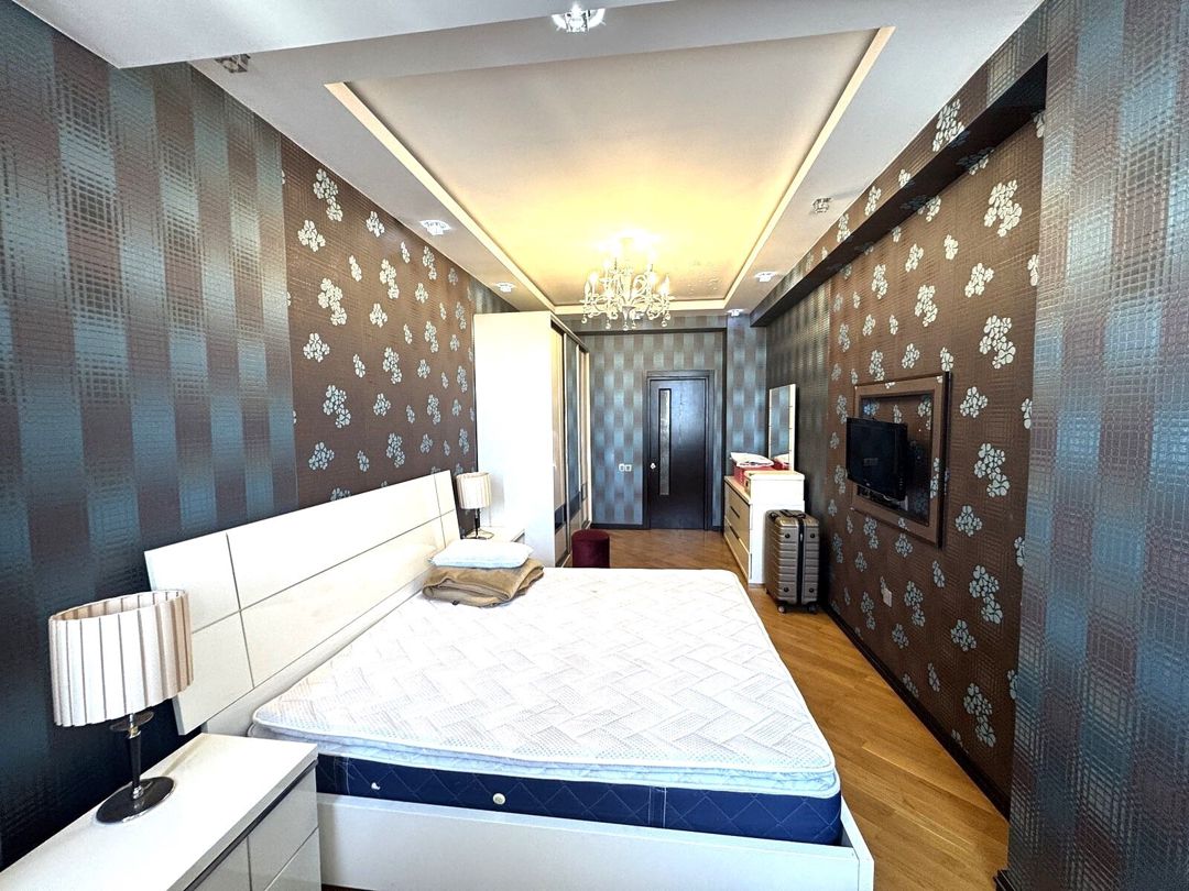 Satılır 3 otaqlı yeni tikili 130 m² — Mənzil, Bakı (4)