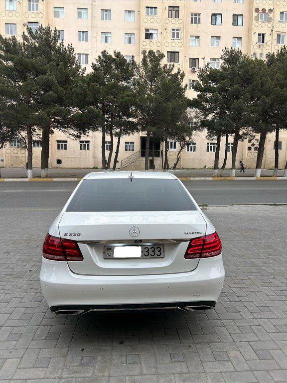 Mercedes E 220, 2.1 L, 2015 il, 230 000 km — Avtomobillər, Sumqayıt (5)