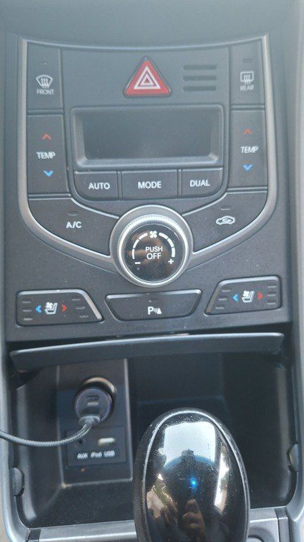 Hyundai Avante, 1.6 L, 2015 il, 152 000 km 77-MR-335 — Avtomobillər, Bakı (10)